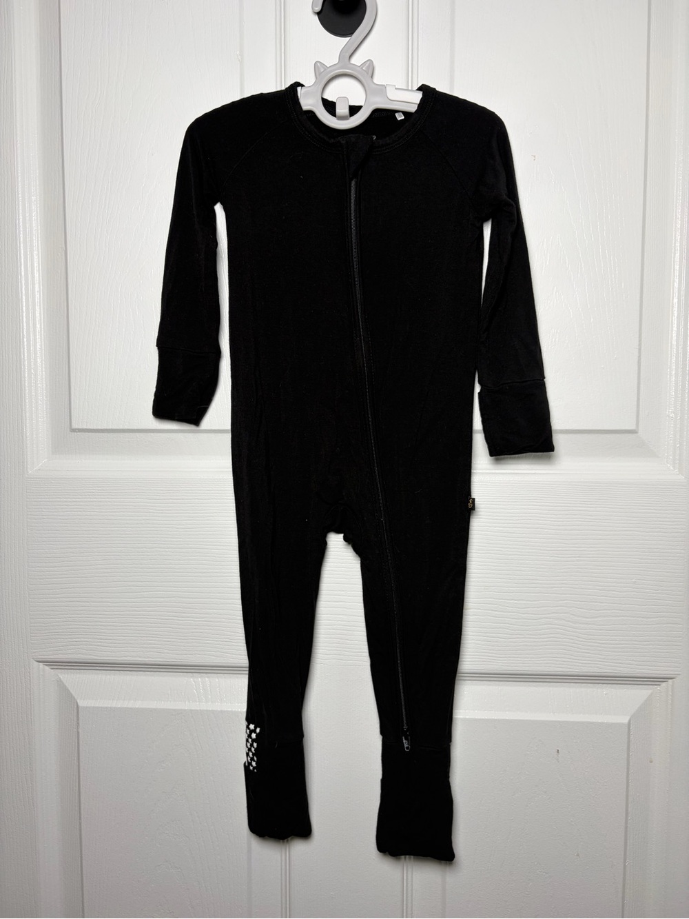Sugar Swan Black Bamboo Zippy Convertible Sleeper 6-12M EUC